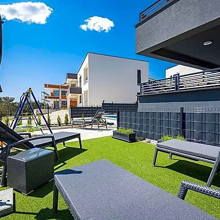 Belica Comfortable